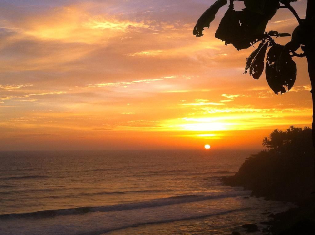 Keratheeram Beach Resort Varkala Exterior foto